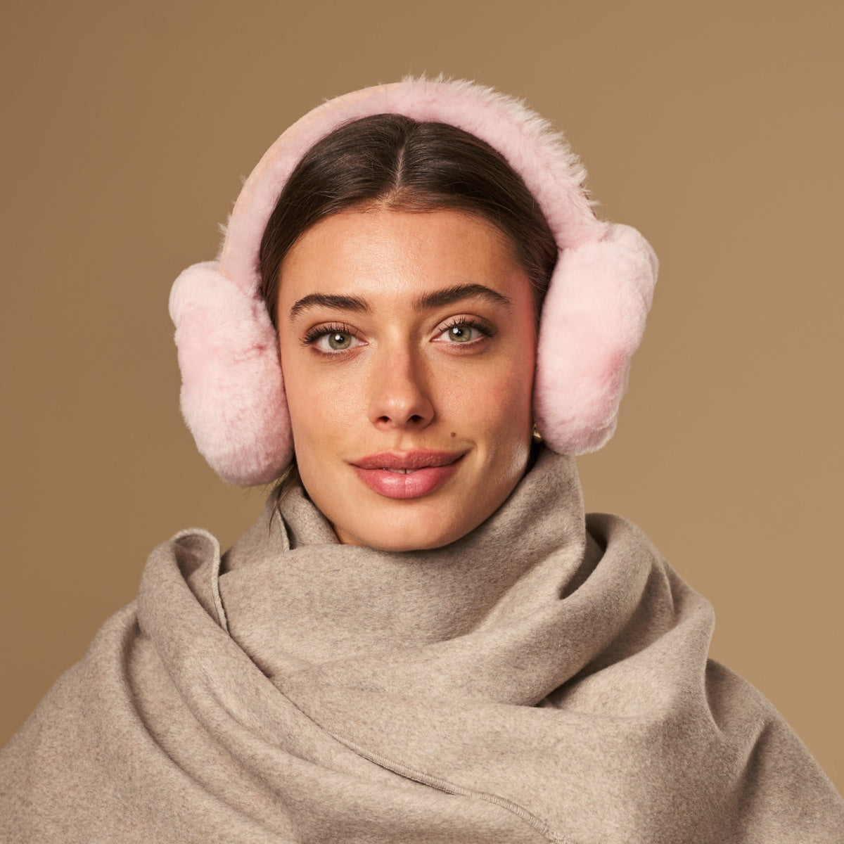 Nathaly (pink) – warm and stylish earmuffs from natural sheepskin and suede - Schwartz & von Halen - EU - 1