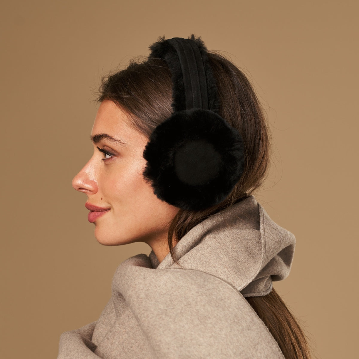 Nathaly (black) – warm and stylish earmuffs from natural sheepskin and suede - Schwartz & von Halen - EU - 6
