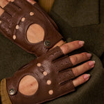 Robyn (brown) – luxurious fingerless driving gloves made of American deerskin leather - Schwartz & von Halen - EU - 7