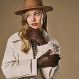 Sienna (brown) – Luxurious American deerskin leather gloves with pure cashmere lining