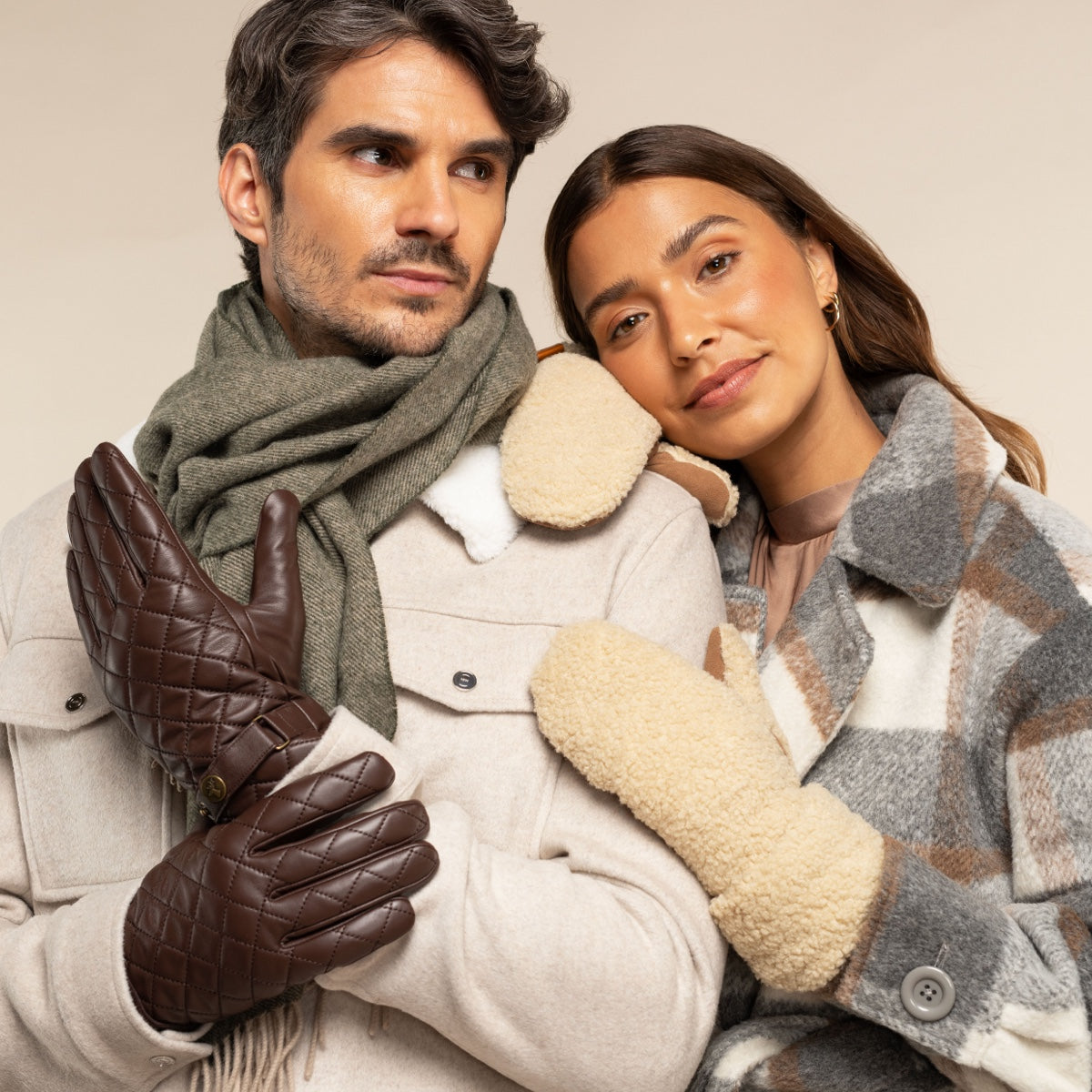 Sophia (beige) - suede teddy mittens with warm faux fur lining  - Schwartz & von Halen - US - 8