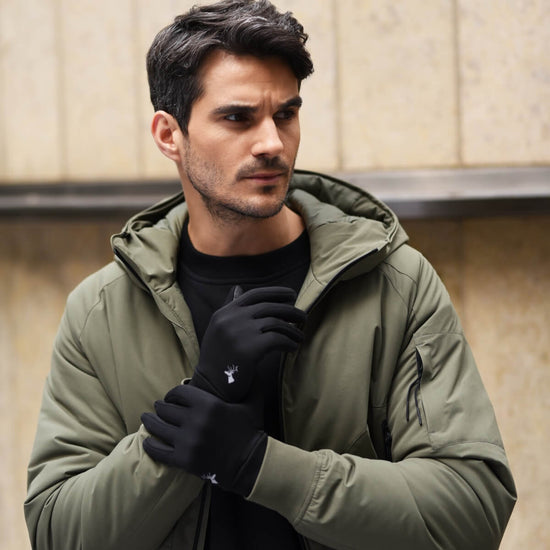 Spyder – activity gloves with fleece lining & touchscreen feature  - Schwartz & von Halen - US -  5