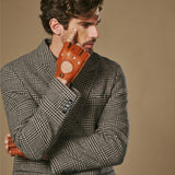 Zane (cognac) – Luxurious men's fingerless driving gloves made of American deerskin leather
