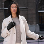 Ivy (black) – sheepskin leather gloves with wool/cashmere lining & touchscreen feature - Schwartz & von Halen - US - 7