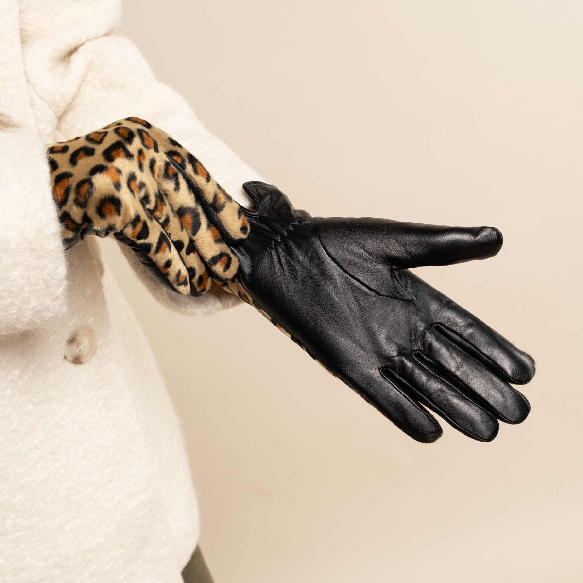 Leopard - sheepskin leather gloves with warm fleece lining & touchscreen feature  - Schwartz & von Halen - US - 12